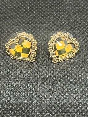 ✨VTG✨Betsey Johnson Checkered Heart Stud Earrings